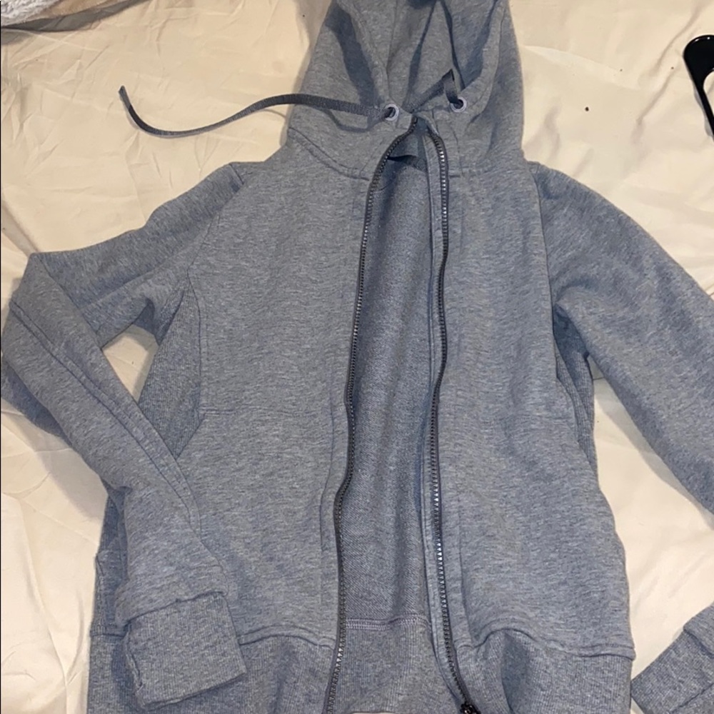 Lulu Sweatshirt